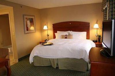 фото отеля Hampton Inn & Suites New Haven-South-West Haven
