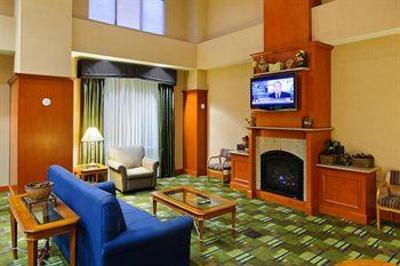 фото отеля Hampton Inn & Suites New Haven-South-West Haven