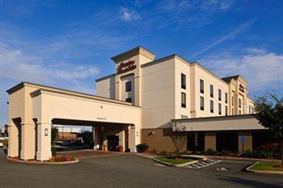 фото отеля Hampton Inn & Suites New Haven-South-West Haven