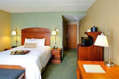 фото отеля Hampton Inn & Suites New Haven-South-West Haven