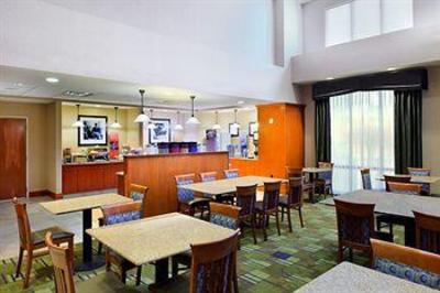 фото отеля Hampton Inn & Suites New Haven-South-West Haven