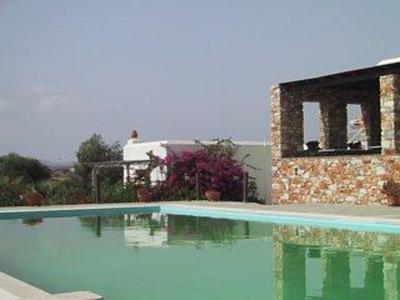 фото отеля Paros Land Hotel Bungalows Alyki