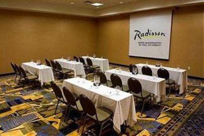 фото отеля Radisson Hotel Bloomington by Mall of America