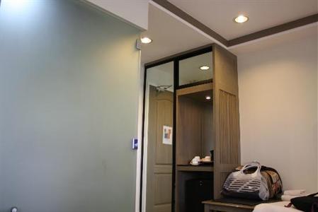 фото отеля Magallanes Square Hotel