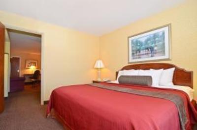 фото отеля BEST WESTERN PLUS Trail Lodge Hotel & Suites