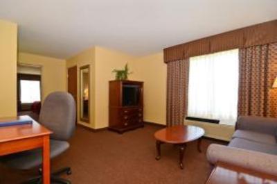 фото отеля BEST WESTERN PLUS Trail Lodge Hotel & Suites