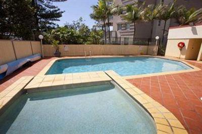 фото отеля Surf Regency Apartments
