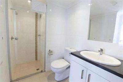 фото отеля Surf Regency Apartments