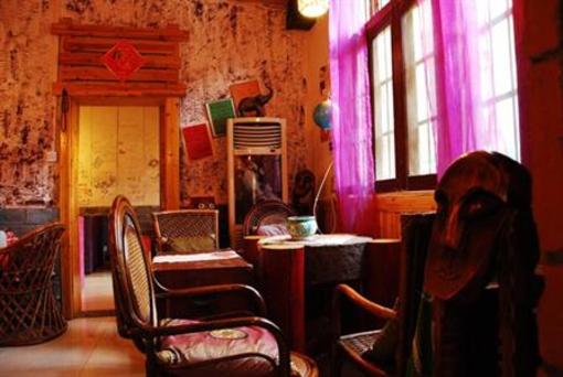 фото отеля Wuhan Pathfinder International Youth Hostel