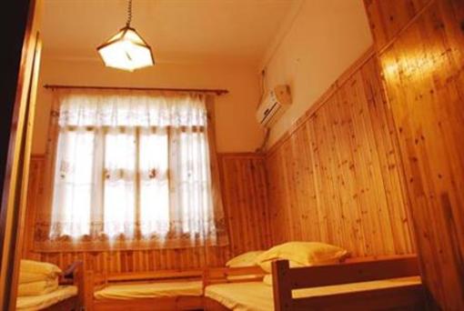 фото отеля Wuhan Pathfinder International Youth Hostel