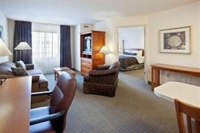 фото отеля Staybridge Suites Austin Arboretum