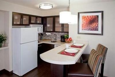 фото отеля Staybridge Suites Austin Arboretum