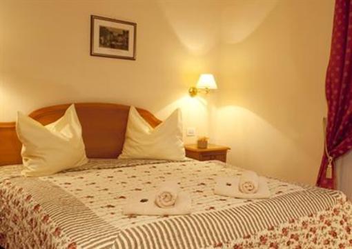 фото отеля Villa Helvetia Merano