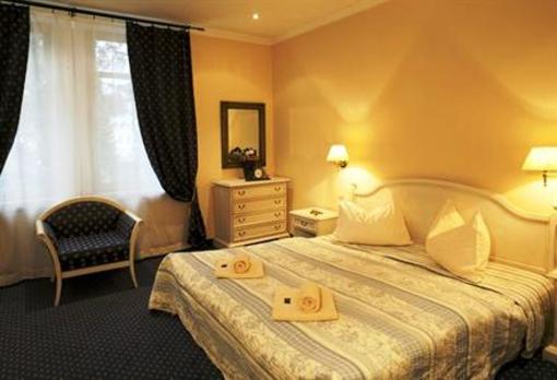 фото отеля Villa Helvetia Merano