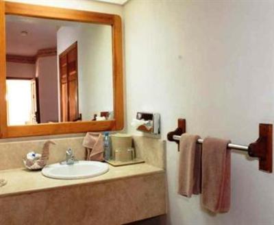 фото отеля Hotel Suites El Paseo