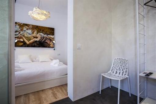 фото отеля Cheap & Chic Hotel