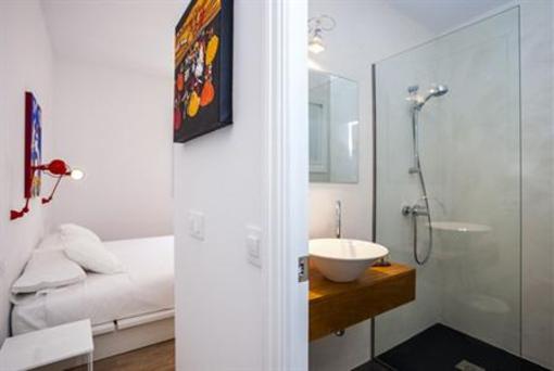 фото отеля Cheap & Chic Hotel