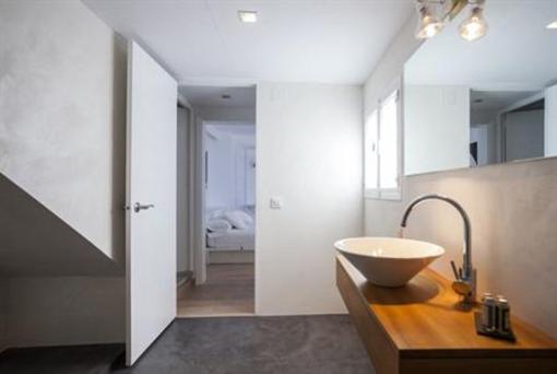 фото отеля Cheap & Chic Hotel