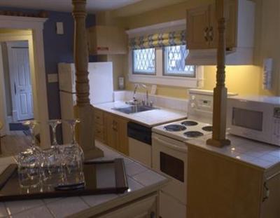 фото отеля Leaside Manor