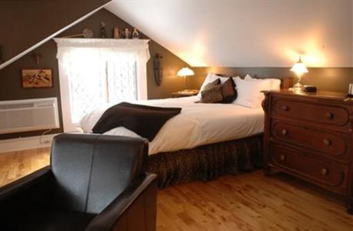 фото отеля Leaside Manor