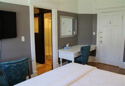 фото отеля Leaside Manor