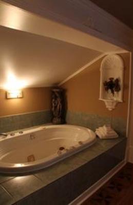 фото отеля Leaside Manor