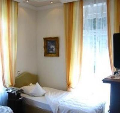 фото отеля Rheinhotel Nierstein