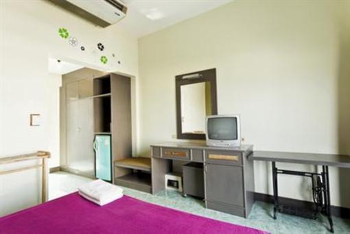 фото отеля Baan Nitra Guesthouse Patong