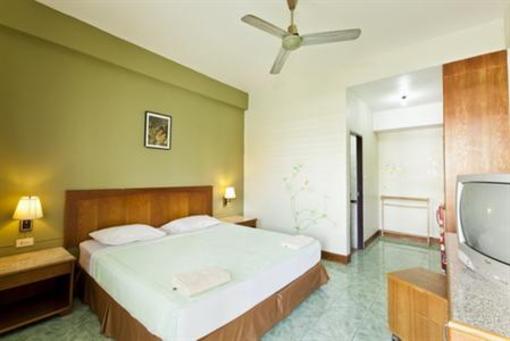 фото отеля Baan Nitra Guesthouse Patong