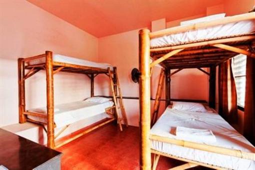 фото отеля Baan Nitra Guesthouse Patong
