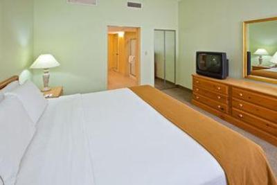 фото отеля AmericInn Hotel & Suites Indianapolis Northeast Fishers