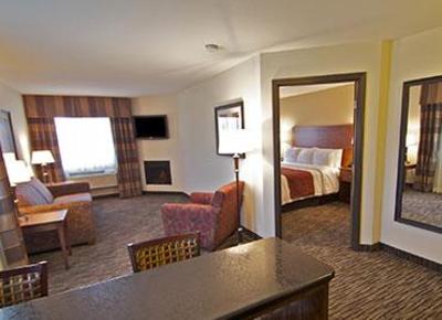 фото отеля Crossings Inn & Suites Parkers Prairie