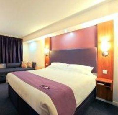 фото отеля Premier Inn Barnstaple