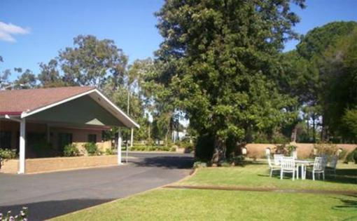 фото отеля Gilgandra Motel