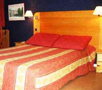 фото отеля Brit Hotel Vallee du Lot