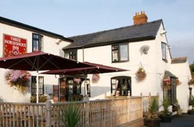 фото отеля Three Horseshoes Inn Thruxton