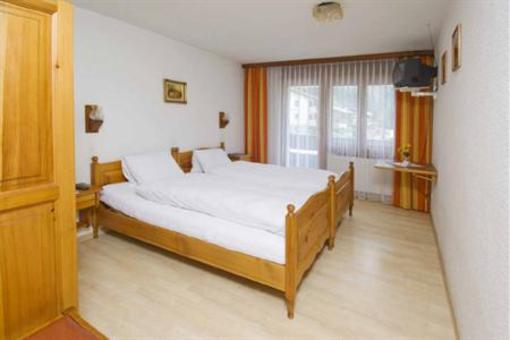 фото отеля Hotel zum Frävler St. Niklaus