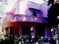 Oeste Plaza Hotel