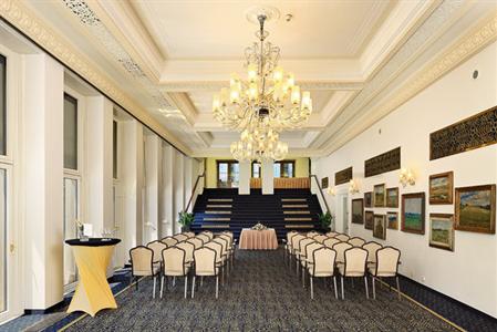 фото отеля Crowne Plaza Hotel Prague