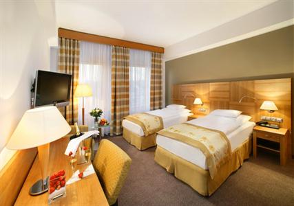 фото отеля Crowne Plaza Hotel Prague