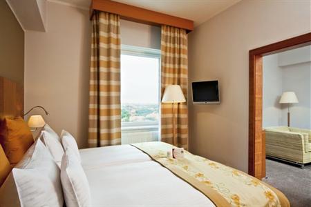 фото отеля Crowne Plaza Hotel Prague