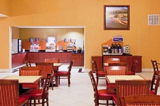 фото отеля Holiday Inn Express Hotel & Suites Reno