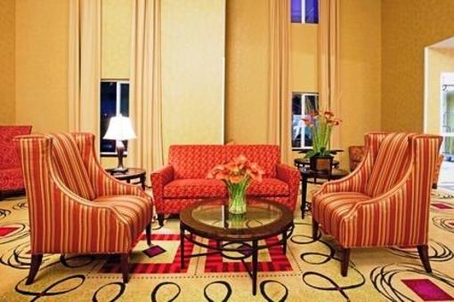 фото отеля Holiday Inn Express Hotel & Suites Reno