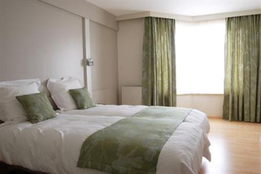 фото отеля Hotel St.Yves