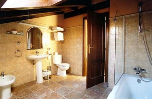 фото отеля Hotel Trinquete Antxitonea