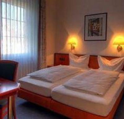 фото отеля Hotel Brossler Stockstadt am Main