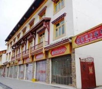 фото отеля Yijia Youth Inn Songpan Chuanzhu Temple