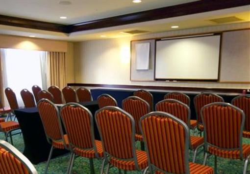 фото отеля Courtyard by Marriott Fort Myers - Gulf Coast Town Center