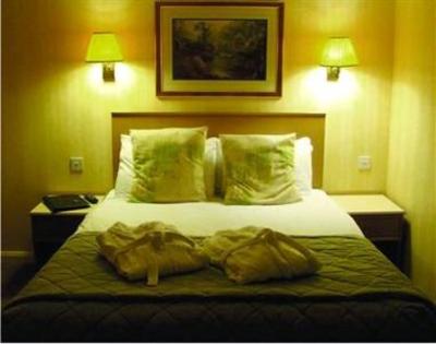 фото отеля Roebuck Hotel Ware