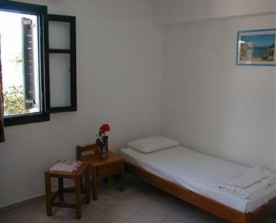 фото отеля Kri-Kri Village Holiday Apartments